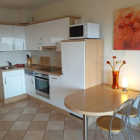 Strandkorb 53 _ Schwimmbad _ Sauna Apartman *